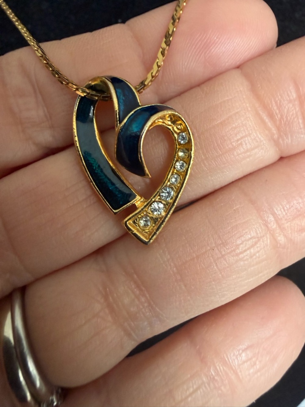 Dior Gold-Heart Motif Pendant  Necklace - Picture 4 of 7